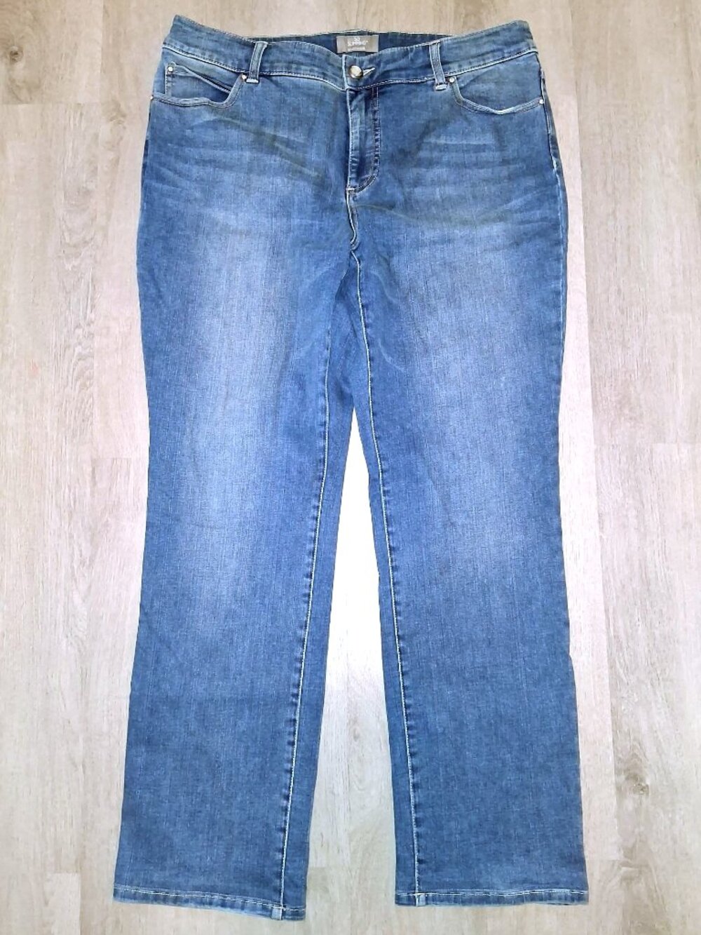 Chico's So Slimming Rhinestone Bling Skinny Jeans Size 2.5 Embroidered Denim - Picture 5 of 9